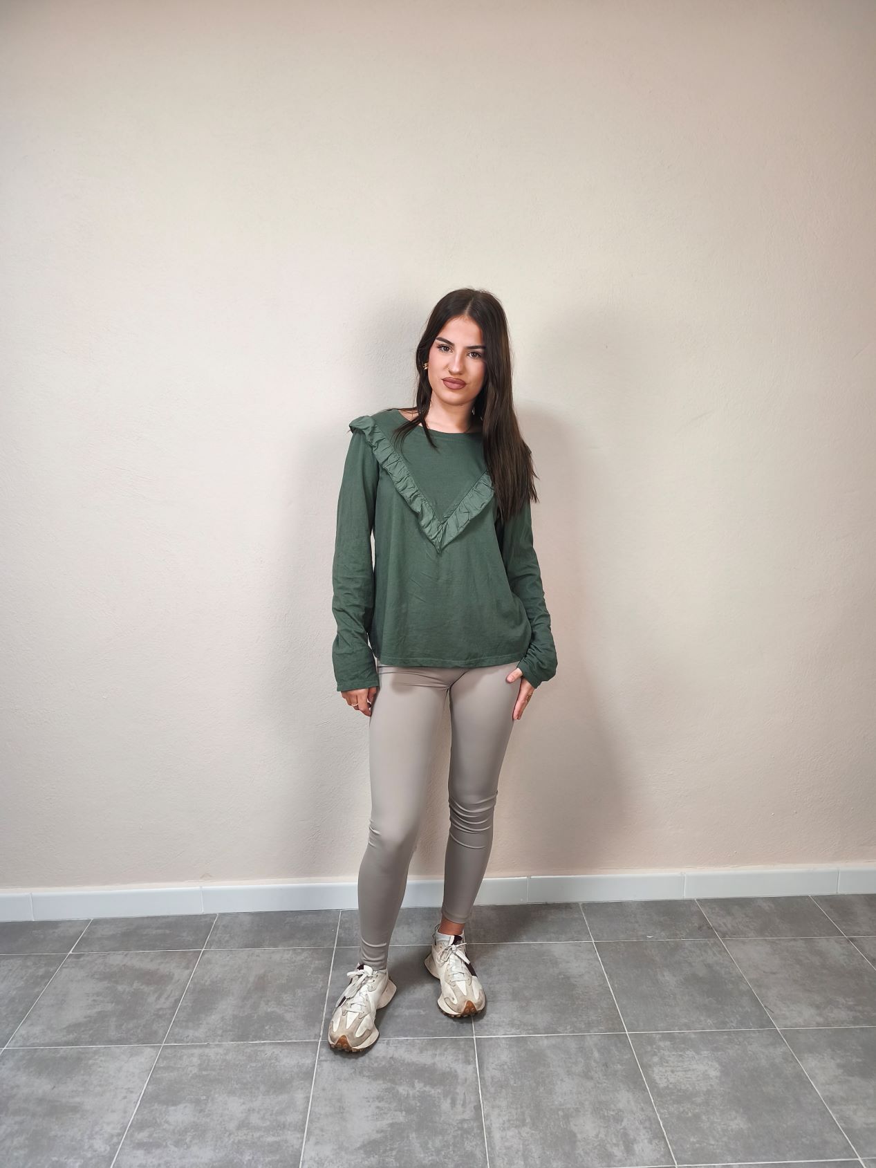 CAMISETA VOLANTES ABRIL - Imagen 2